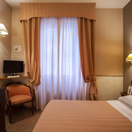 Hotel La Pace Pisa Exterior photo
